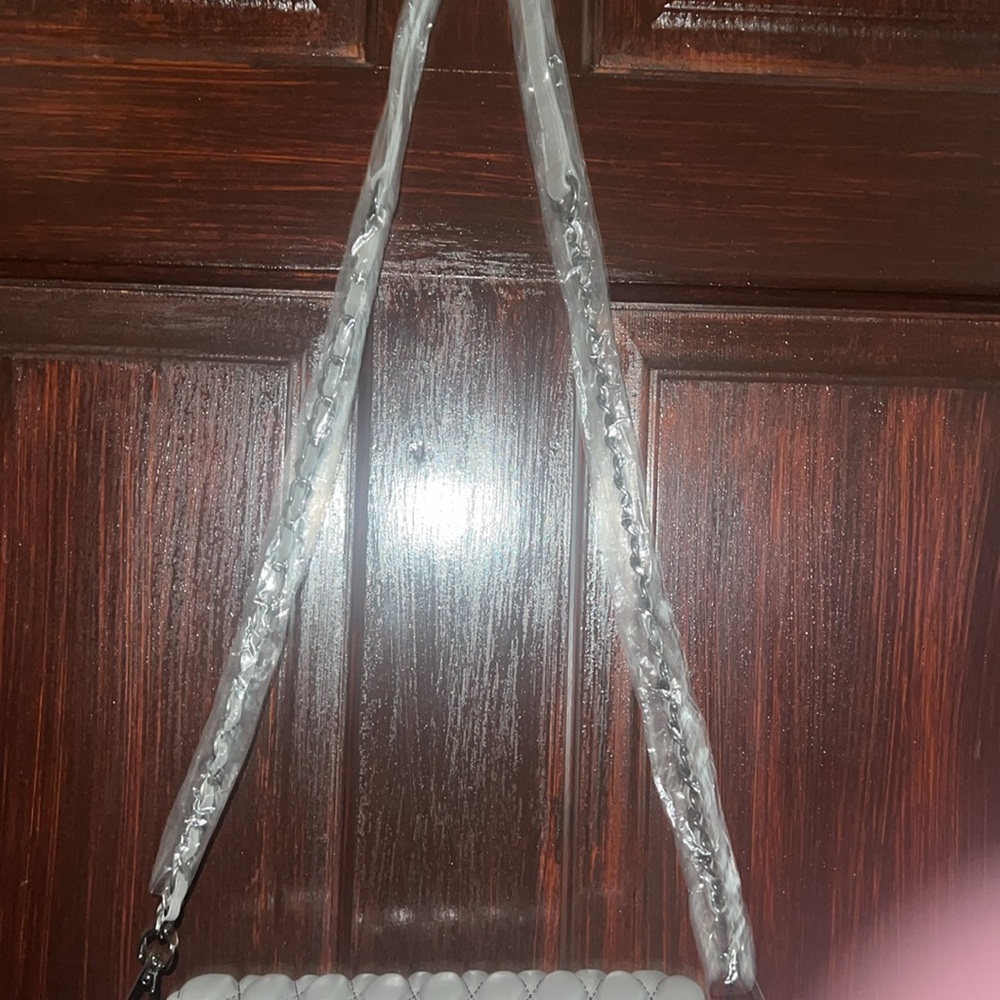 Badgley Mischka Grey Quilted Bag - Picture 3 of 7
